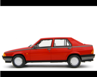 Alfa 75 1.6-1.8 1985 Rosso Laudoracing 1:18 Resinemodell (Türen, Motorhaube... nicht zu öffnen!)